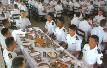 RECORRIDO POR LA ESCUELA